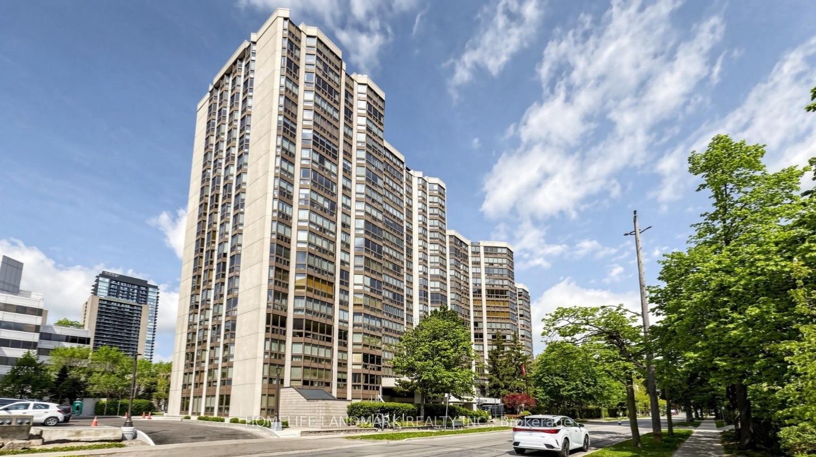 PH 05 - 10 Kenneth Avenue, Willowdale East, Toronto 