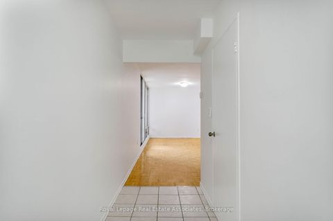 Photo 3 at 1710 - 5 Massey Square, Crescent Town, Toronto