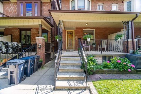 Photo 2 at 43 Marchmount Road, Wychwood, Toronto
