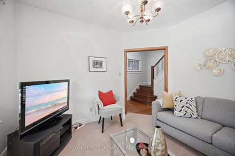 Photo 10 at 43 Marchmount Road, Wychwood, Toronto