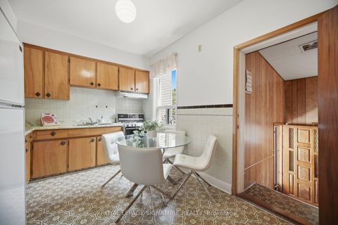 Photo 17 at 43 Marchmount Road, Wychwood, Toronto