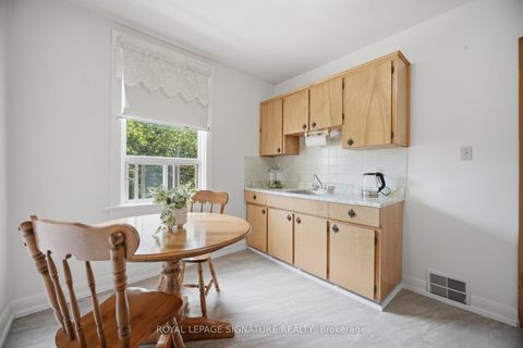 Photo 23 at 43 Marchmount Road, Wychwood, Toronto