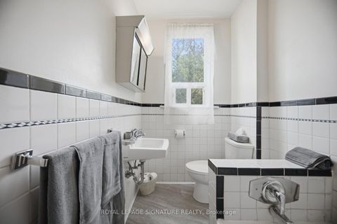 Photo 29 at 43 Marchmount Road, Wychwood, Toronto
