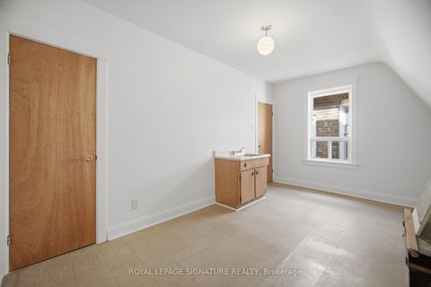 Photo 33 at 43 Marchmount Road, Wychwood, Toronto