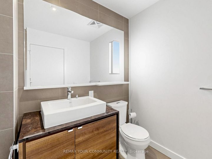 Photo 13 at 3302 - 121 Mcmahon Drive, Bayview Village, Toronto