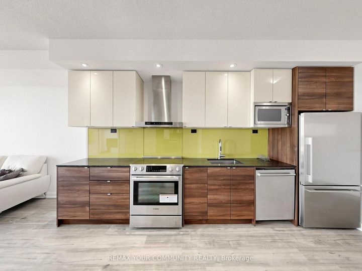 Photo 15 at 3302 - 121 Mcmahon Drive, Bayview Village, Toronto