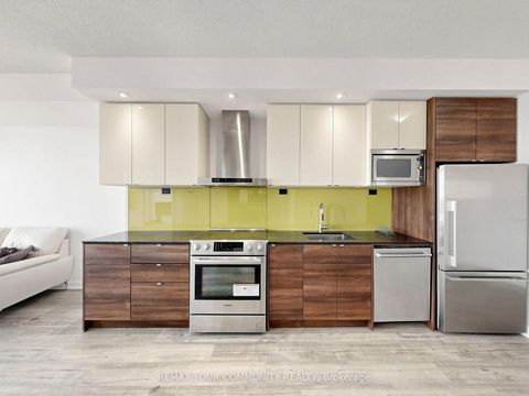 Photo 15 at 3302 - 121 Mcmahon Drive, Bayview Village, Toronto
