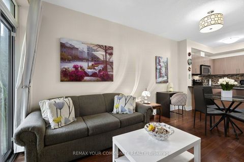 Photo 11 at 438 - 281 Woodbridge Avenue, West Woodbridge, Vaughan