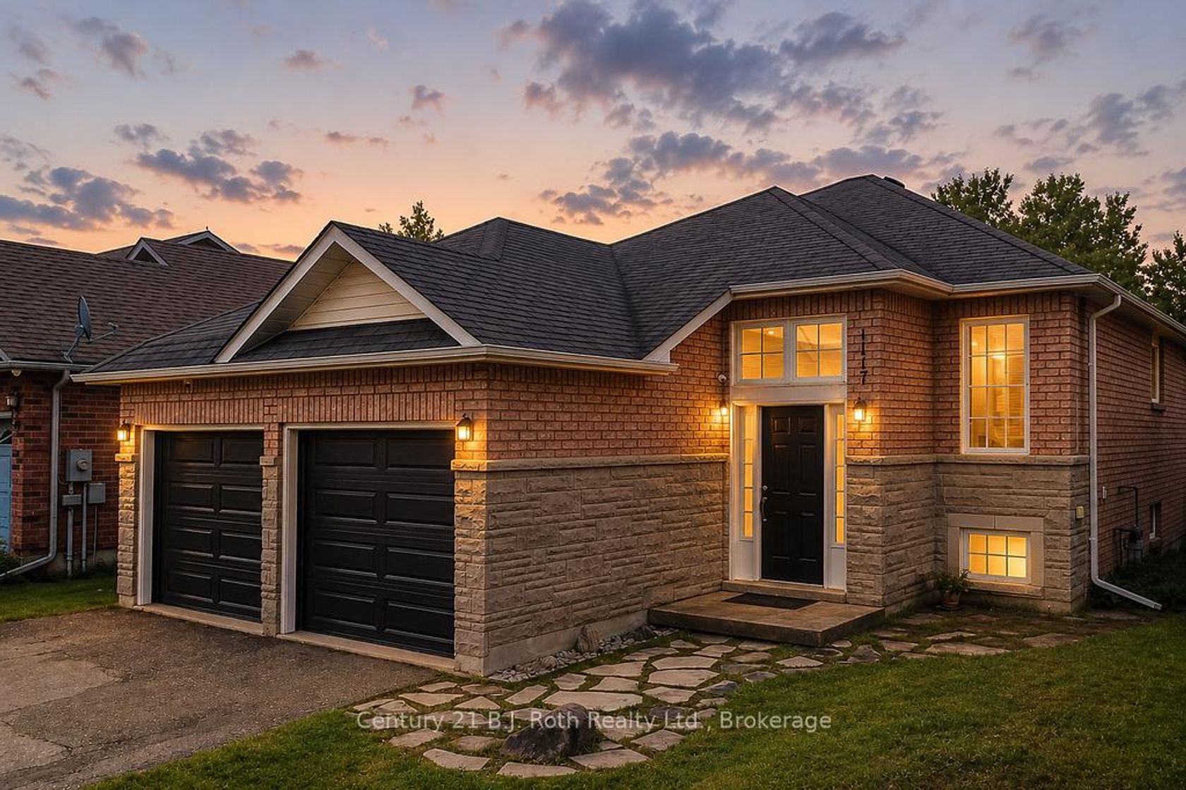 1117 Corrie Street, Alcona, Innisfil photo number 2