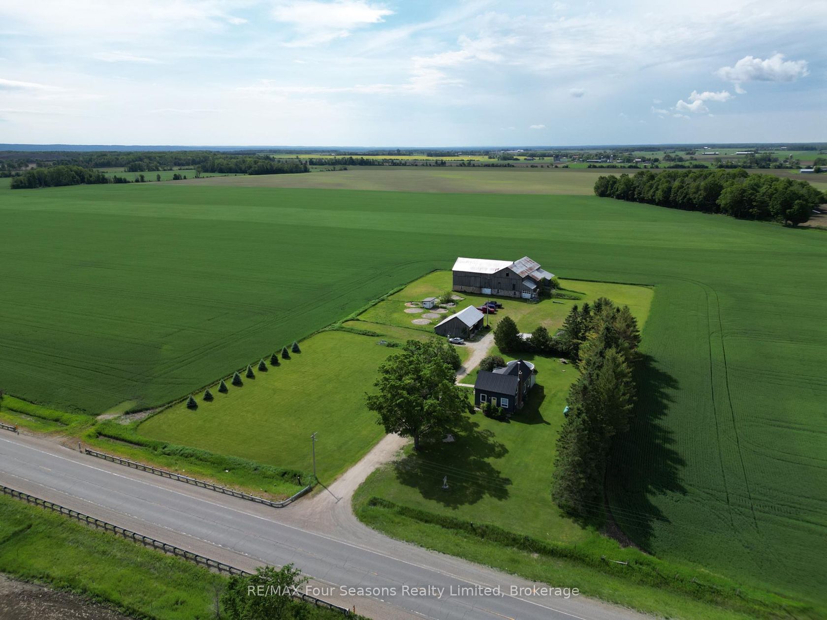 5803 26 Highway, Rural Clearview, Clearview photo number 2