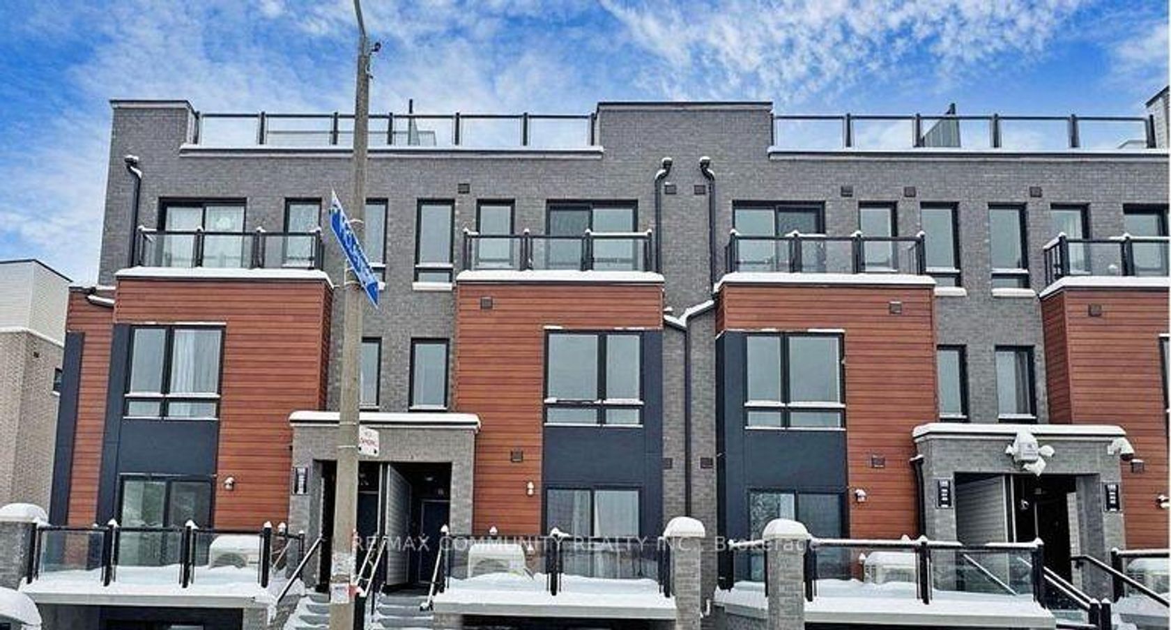 20 - 165 Tapscott Road, Malvern, Toronto photo 1