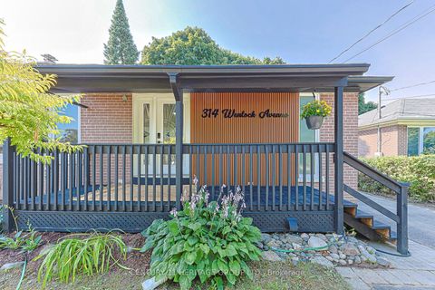 Photo 1 at 314 Wenlock Avenue, Harding, Richmond Hill