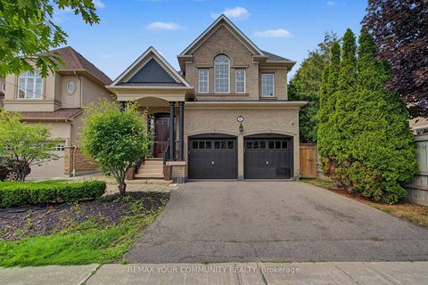 Photo 0 at 8 Yemina Gate, Patterson, Vaughan