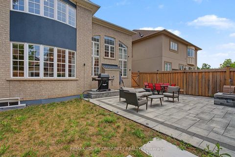 Photo 45 at 8 Yemina Gate, Patterson, Vaughan