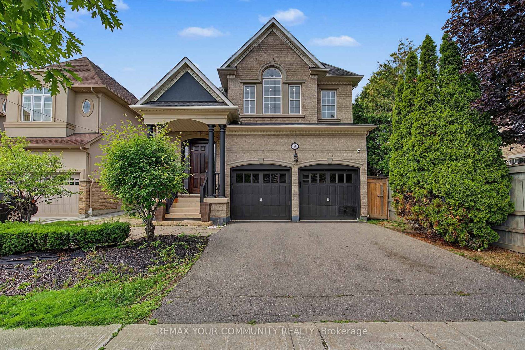8 Yemina Gate, Patterson, Vaughan photo number 2