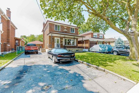 Photo 2 at 6 Dittmer Crescent, Clairville, Toronto