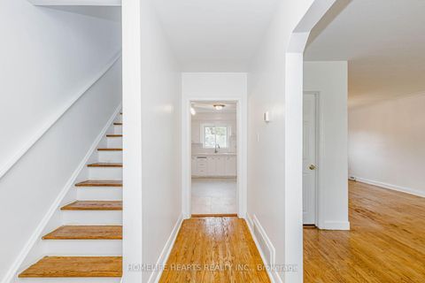 Photo 7 at 6 Dittmer Crescent, Clairville, Toronto