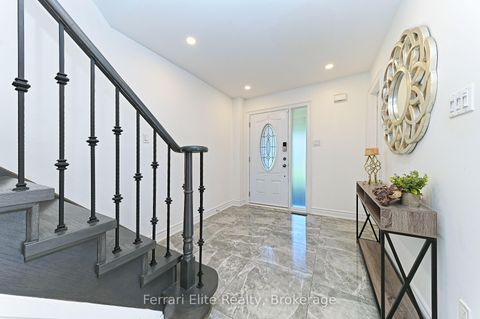 Photo 5 at 53 Belvedere Crescent, Crosby, Richmond Hill