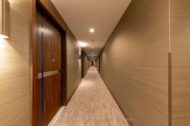 Photo 2 at 662 - 68 Esther Shiner Boulevard, Bayview Village, Toronto
