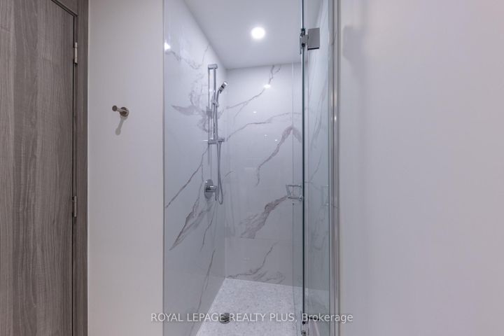 Photo 17 at 662 - 68 Esther Shiner Boulevard, Bayview Village, Toronto