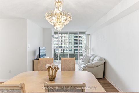 Photo 16 at 814 - 11 Townsgate Drive, Yorkhill, Vaughan
