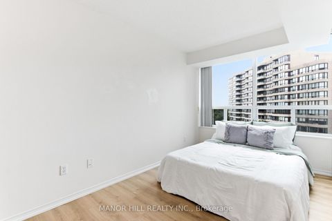 Photo 30 at 814 - 11 Townsgate Drive, Yorkhill, Vaughan