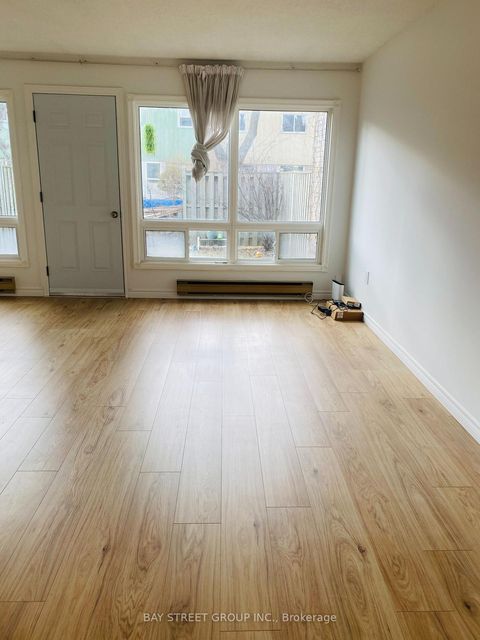 Photo 4 at 44 Woody Vine Way, Bayview Village, Toronto