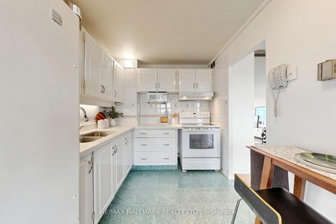 Photo 11 at 1401 - 725 Don Mills Road, Flemingdon Park, Toronto
