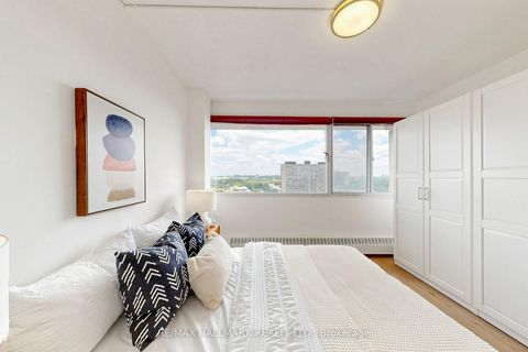 Photo 16 at 1401 - 725 Don Mills Road, Flemingdon Park, Toronto