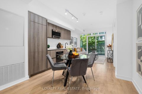 Photo 10 at 211 - 117 Broadway Avenue, Mount Pleasant West, Toronto