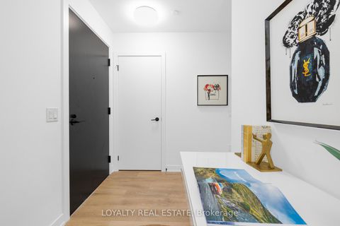 Photo 13 at 211 - 117 Broadway Avenue, Mount Pleasant West, Toronto