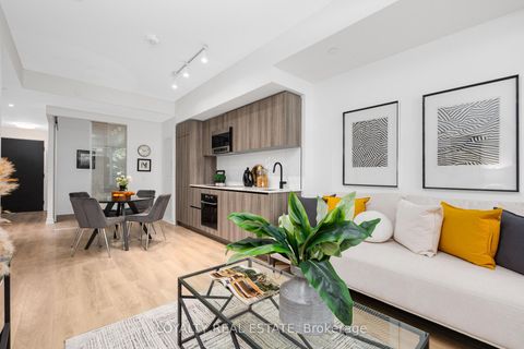 Photo 28 at 211 - 117 Broadway Avenue, Mount Pleasant West, Toronto
