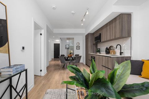 Photo 29 at 211 - 117 Broadway Avenue, Mount Pleasant West, Toronto