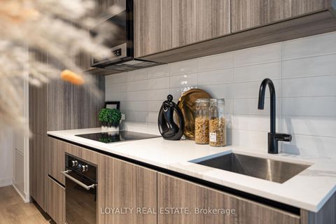 Photo 44 at 211 - 117 Broadway Avenue, Mount Pleasant West, Toronto