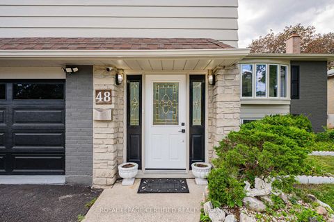 Photo 3 at 48 Highcastle Road, Morningside, Toronto