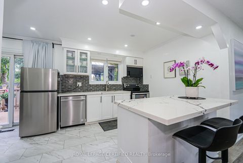 Photo 11 at 48 Highcastle Road, Morningside, Toronto