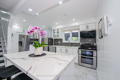Photo 12 at 48 Highcastle Road, Morningside, Toronto