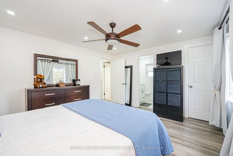 Photo 23 at 48 Highcastle Road, Morningside, Toronto