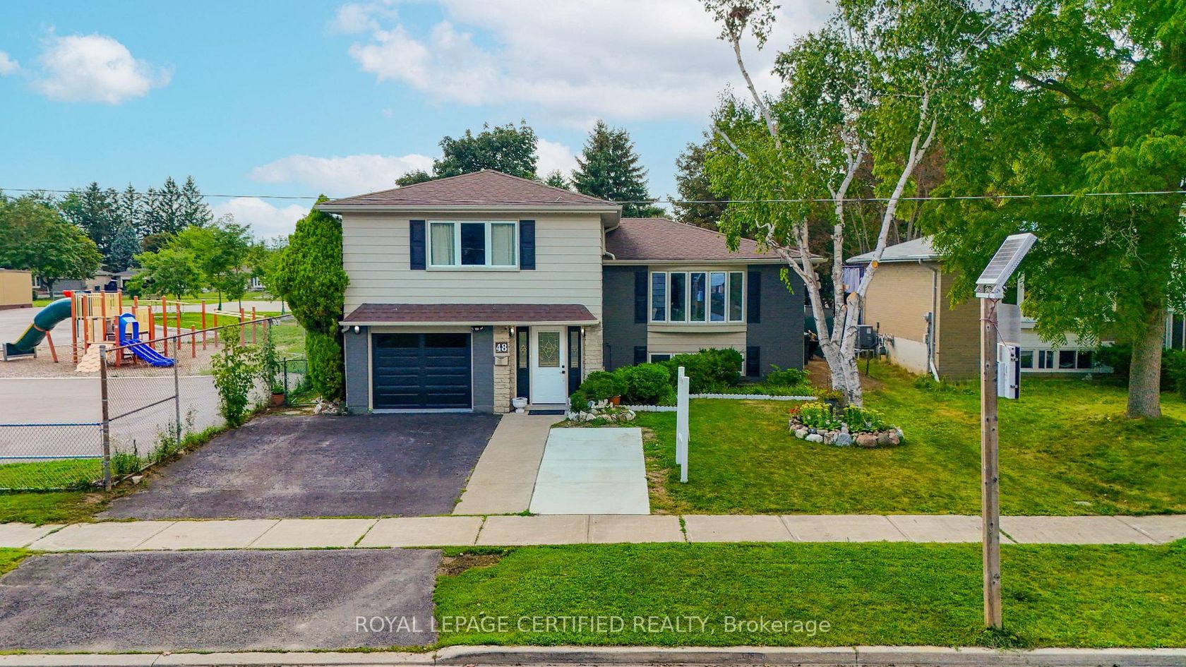 48 Highcastle Road, Morningside, Toronto 