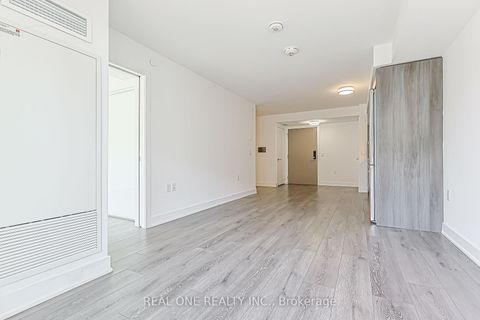Photo 14 at 821 - 585 Bloor Street E, North St. James Town, Toronto