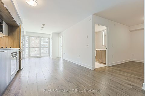 Photo 15 at 821 - 585 Bloor Street E, North St. James Town, Toronto