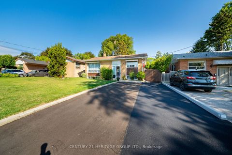 Photo 3 at 417 Paliser Crescent S, Harding, Richmond Hill