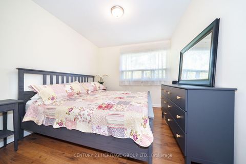 Photo 20 at 417 Paliser Crescent S, Harding, Richmond Hill