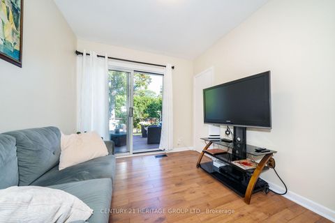 Photo 21 at 417 Paliser Crescent S, Harding, Richmond Hill