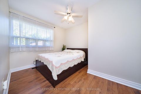 Photo 23 at 417 Paliser Crescent S, Harding, Richmond Hill