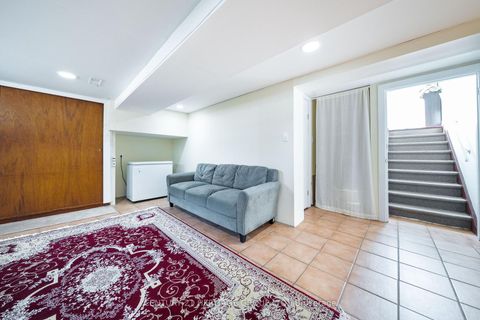 Photo 24 at 417 Paliser Crescent S, Harding, Richmond Hill
