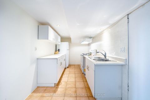 Photo 28 at 417 Paliser Crescent S, Harding, Richmond Hill