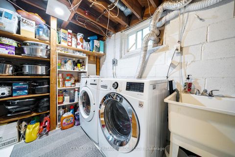Photo 31 at 417 Paliser Crescent S, Harding, Richmond Hill