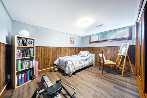 Photo 32 at 417 Paliser Crescent S, Harding, Richmond Hill