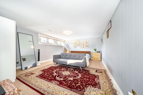Photo 34 at 417 Paliser Crescent S, Harding, Richmond Hill